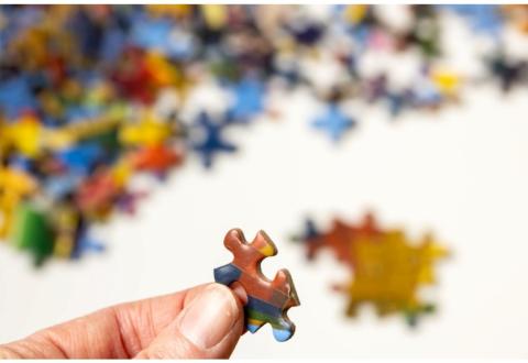 multi colored puzzle pieces